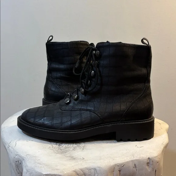 Black Lace Up Combat Style Snake / Croc Reptile Embossed Ankle Boots, size 8 - Picture 9 of 13